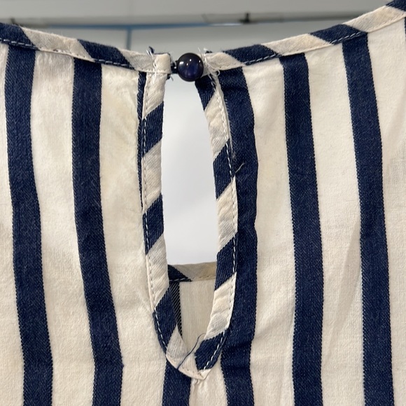 Ruffled sleeve denim and off white stripped blouse. - Picture 6 of 6